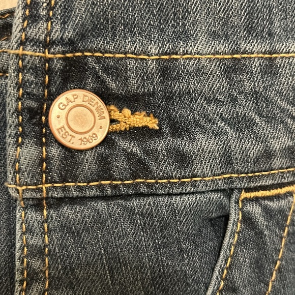 NWT | GAP classic shorts overalls | Size M - Picture 6 of 14